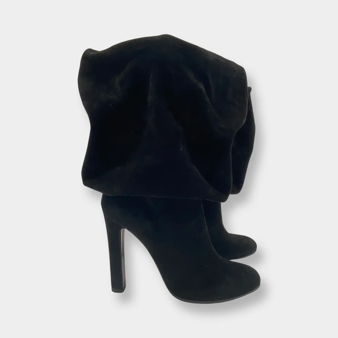ALAÏA black suede heeled boots with oversized ankle design