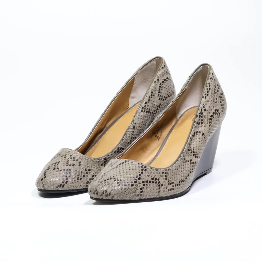 Bass G.H. Bass & Co Wedge Shoes Leather Grey Color For Women
