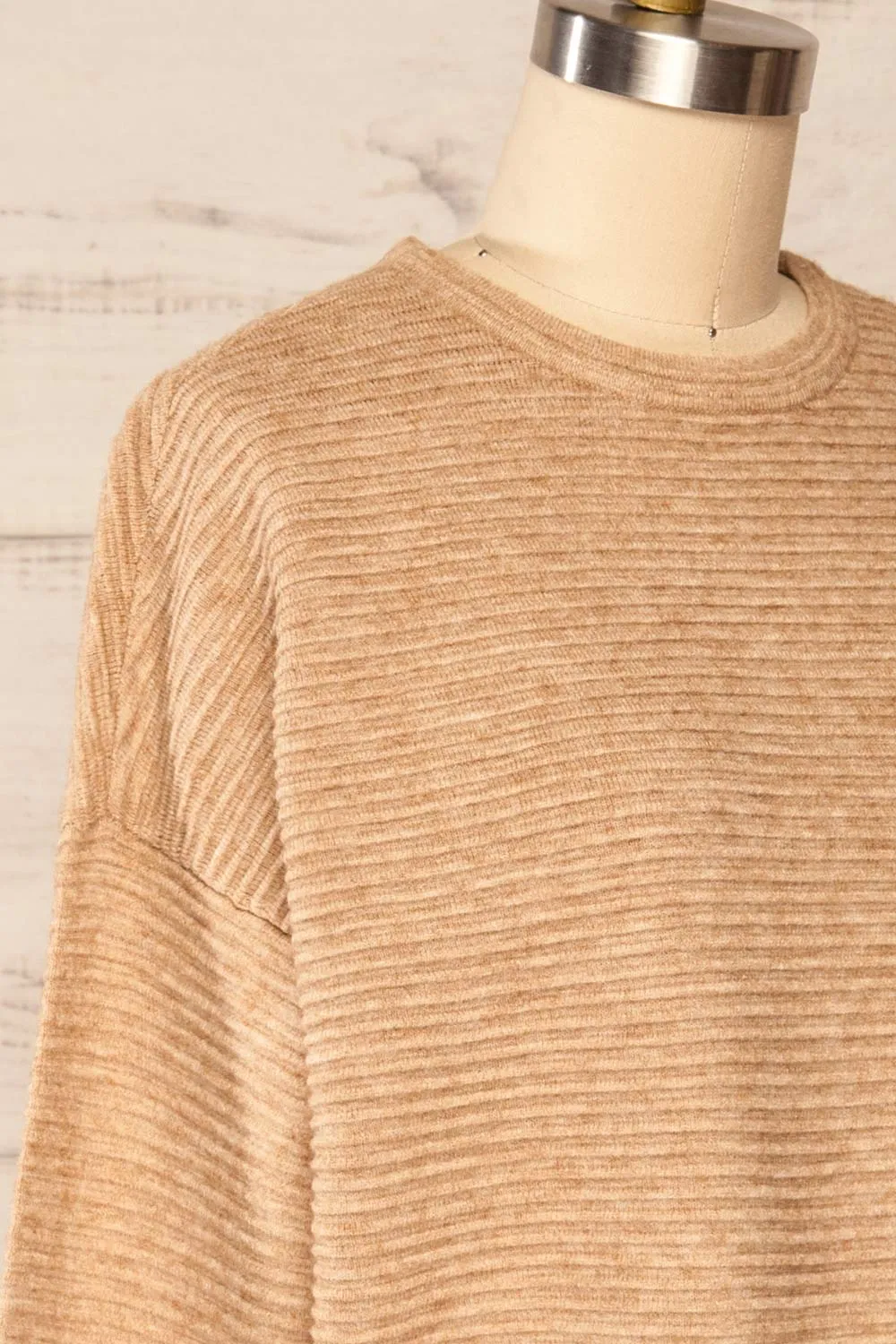 Knares Beige | Ribbed Round Collar Sweater