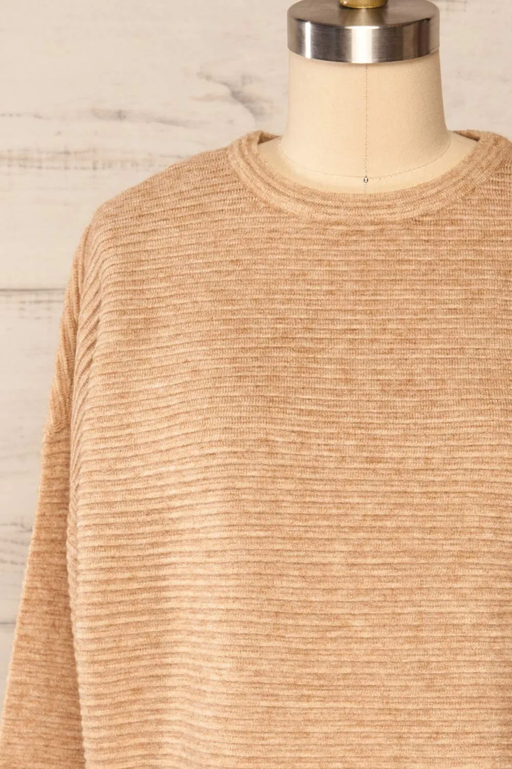 Knares Beige | Ribbed Round Collar Sweater