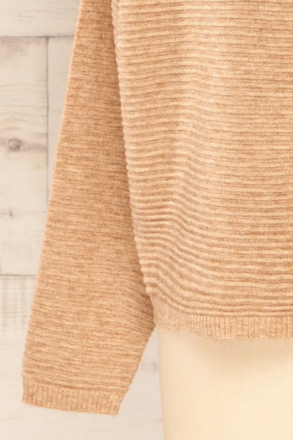 Knares Beige | Ribbed Round Collar Sweater