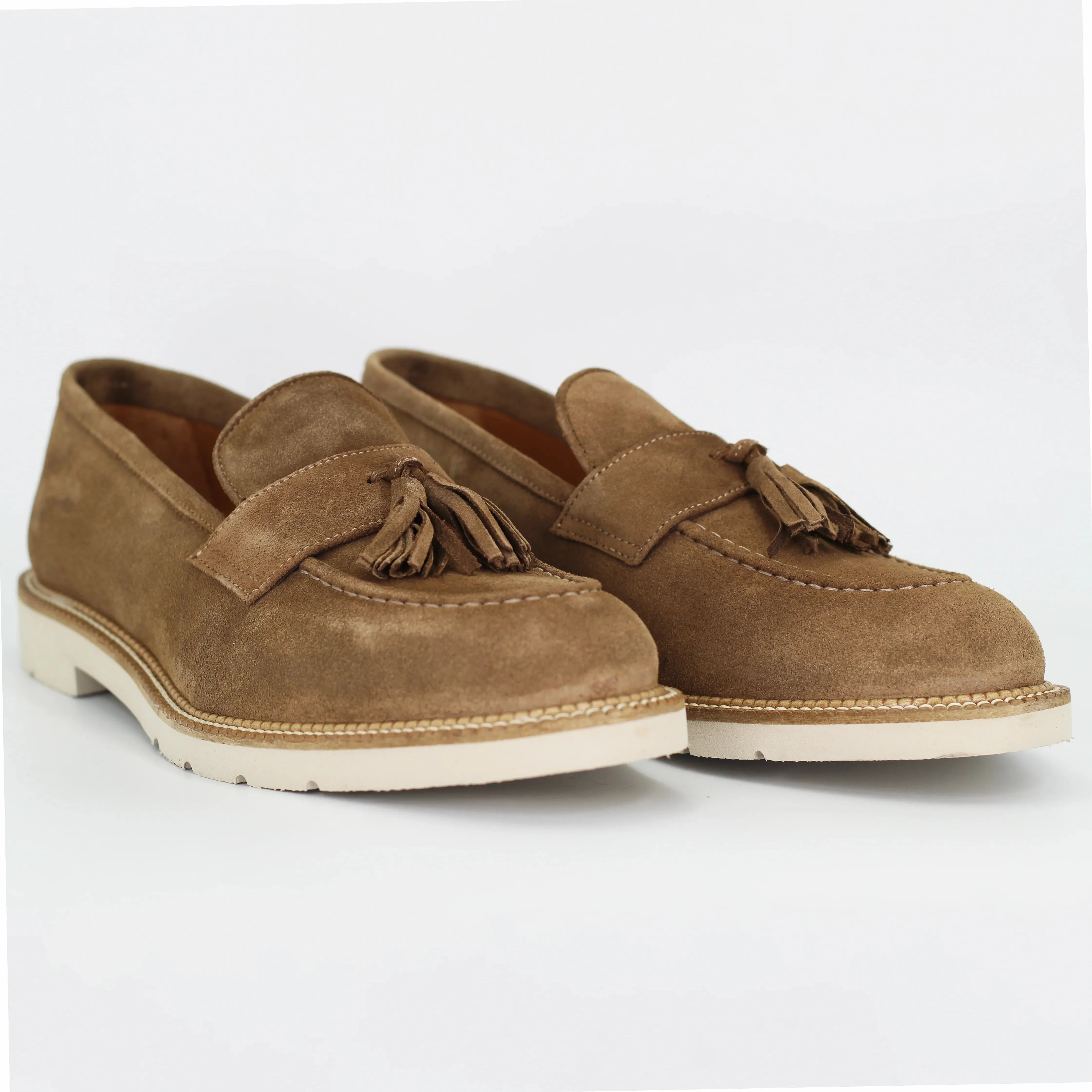 Men's tassel moccasin in calf leather suede taupe (GRU3606-4)