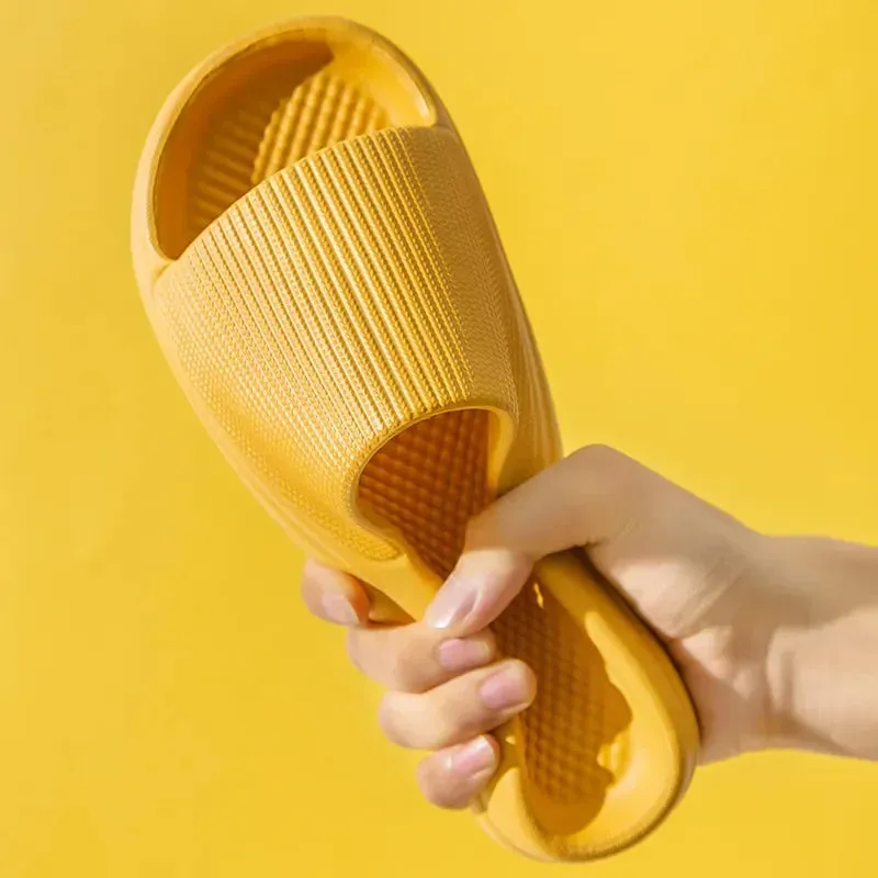 Men's Women's Slipper Fashio Light EVA Soft Sole Home Bathroom Slipper Anti-Slip Casual Indoor Slipper Beach Sandal Flip-Flops