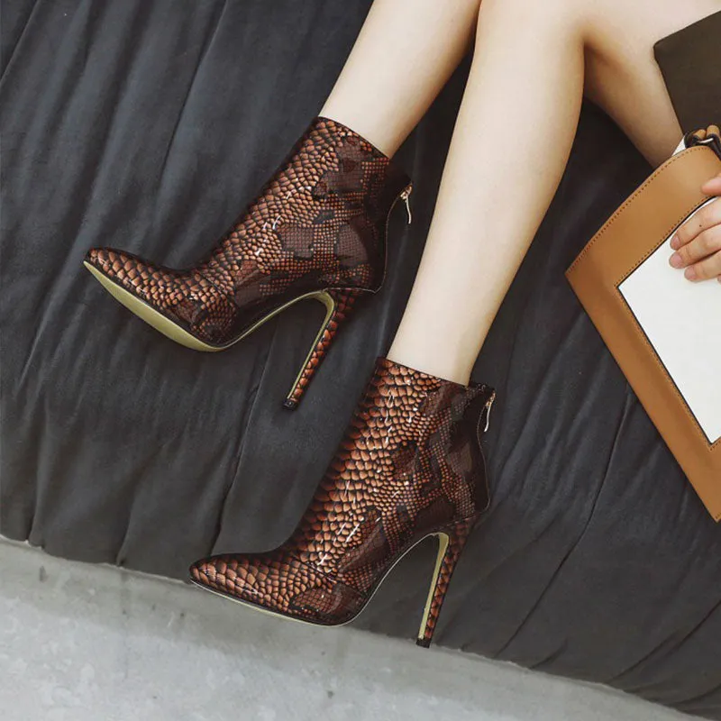 QIQI Women's 11.5cm Heel Rubber Sole Heels Jazz Dance Heeled Boots