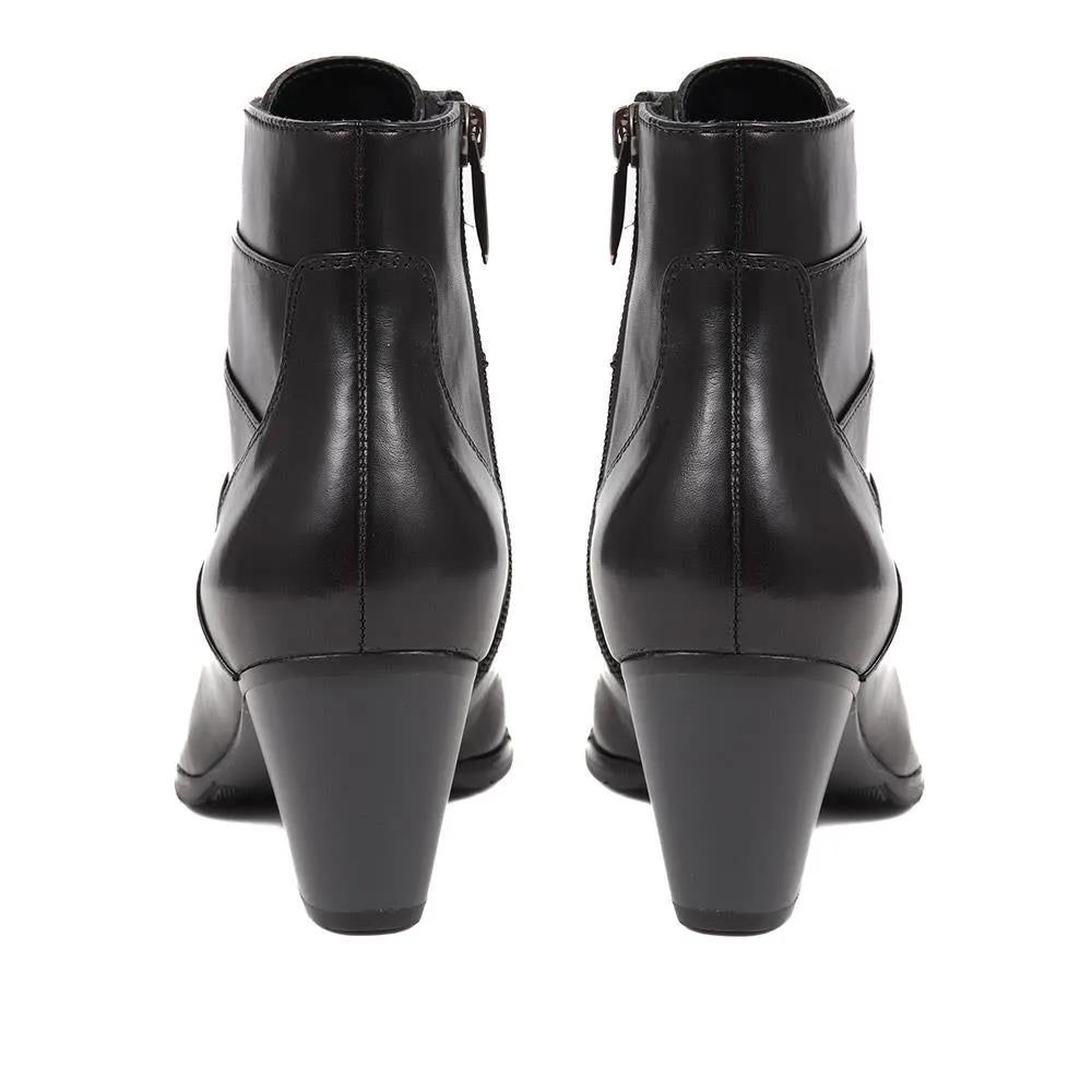Sonia Heeled Boots - SINO38501 / 324 525