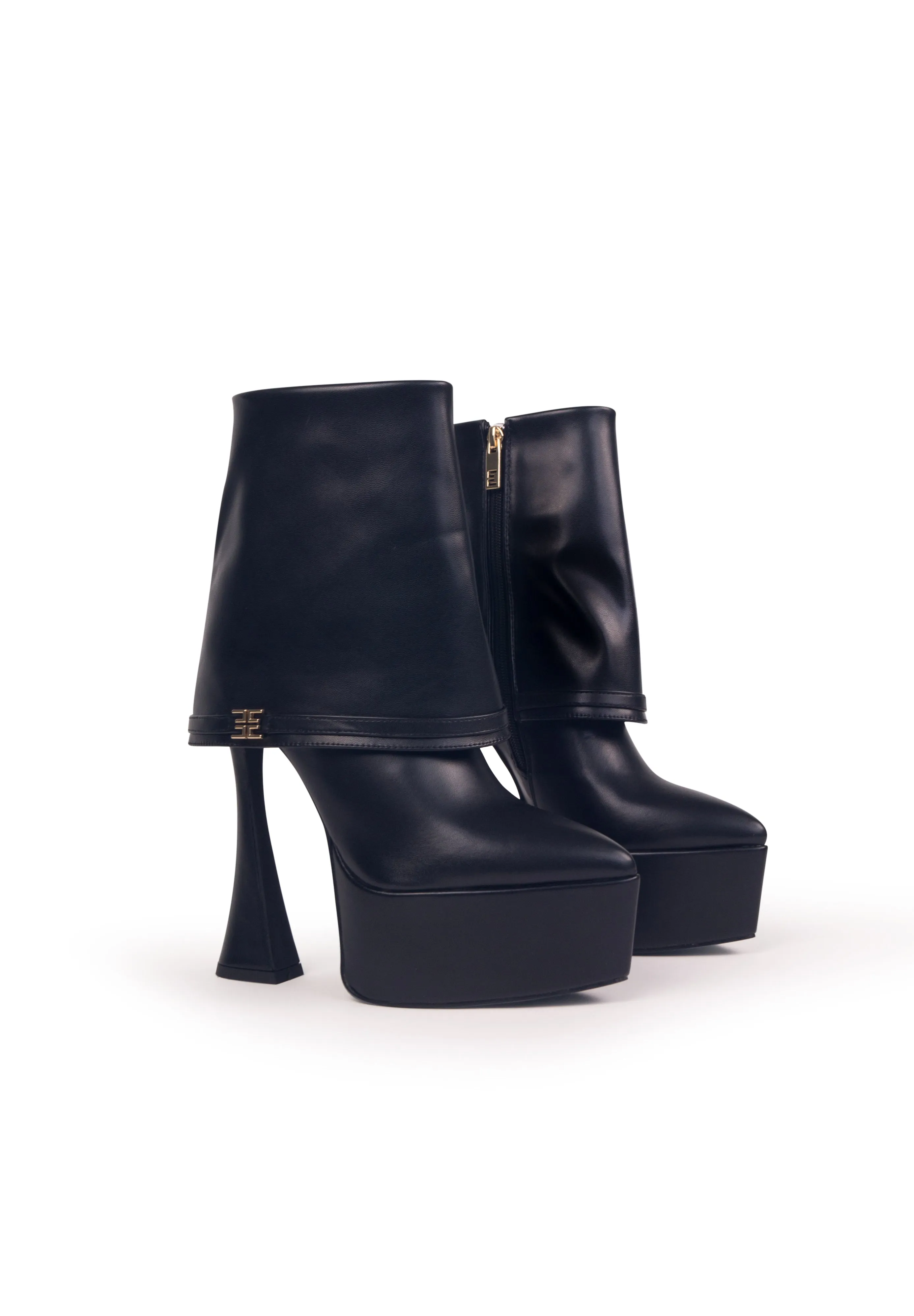 XANDRIA Black - High platform pointy folded heeled boots