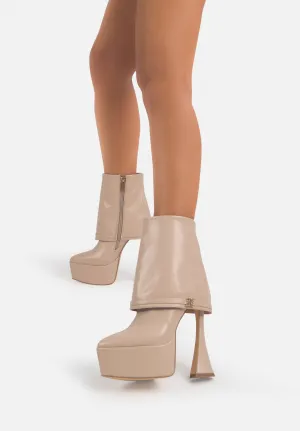XANDRIA Nude - High platform pointy folded heeled boots