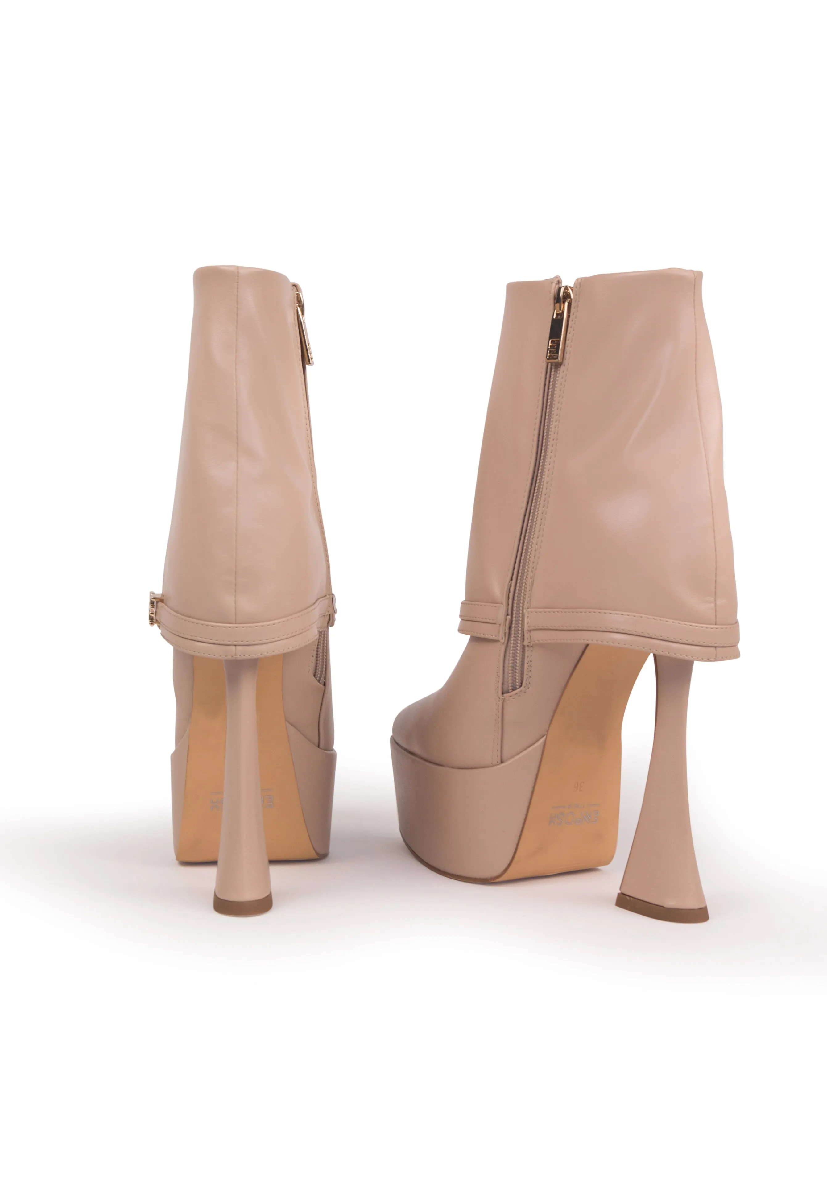 XANDRIA Nude - High platform pointy folded heeled boots