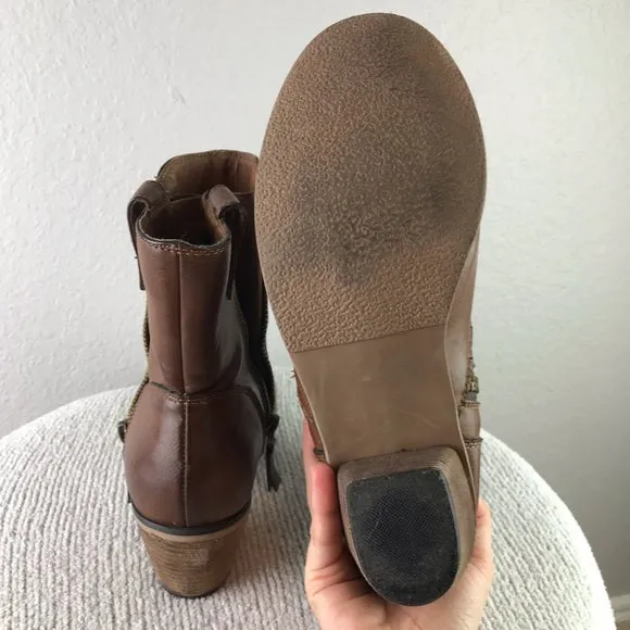 Zipper Heeled Boots